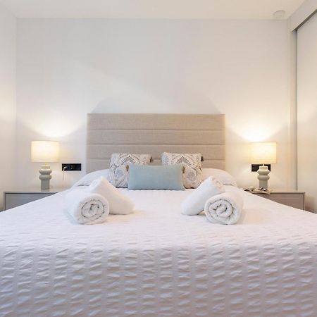 Malagueta Beach Front Luxury Apartment By Rent Me Málaga Exterior foto